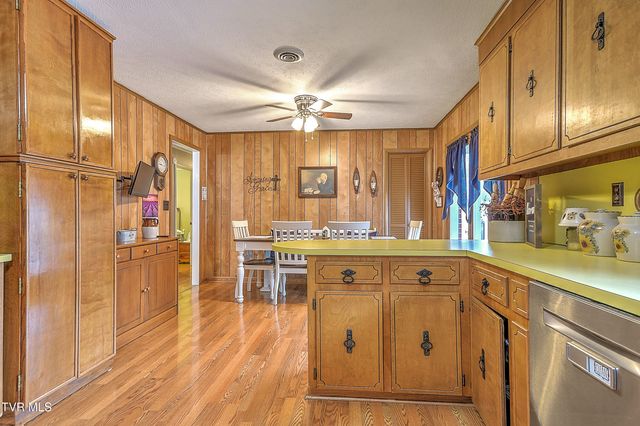 215 Taylor Road, Blountville, TN 37617