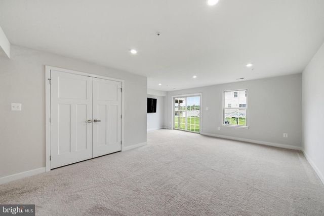 10704 LAMOKA LN, New Market, MD 21774