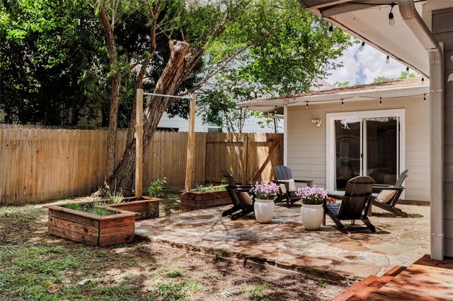 2811 W Fresco DR, Austin, TX 78731