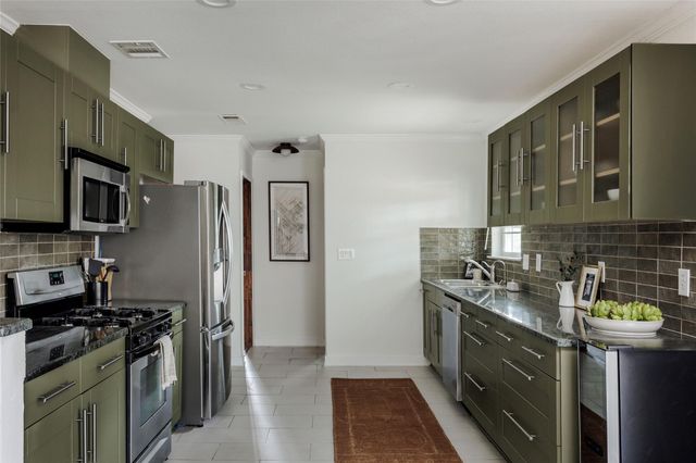 2811 W Fresco DR, Austin, TX 78731
