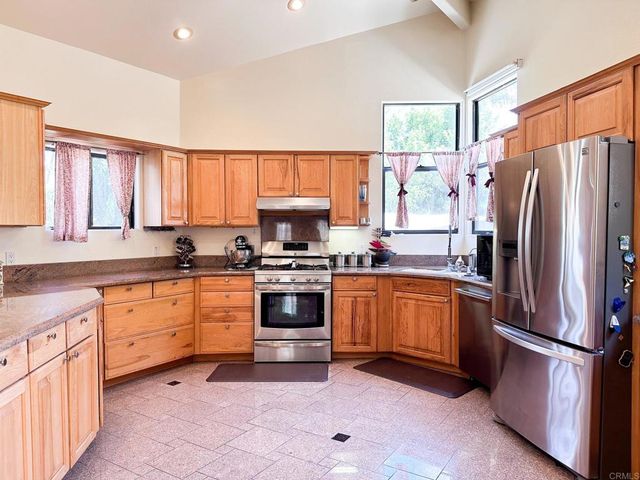14 Las Flores Drive, Chula Vista, CA 91910
