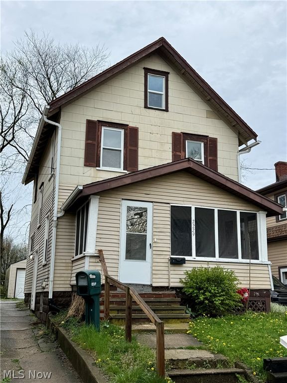 2229 25th Street SW, Akron, OH 44314