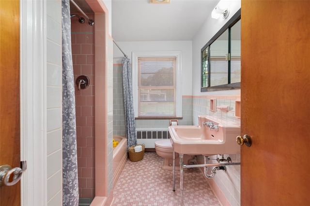 78 Rice Avenue, East Providence, RI 02914