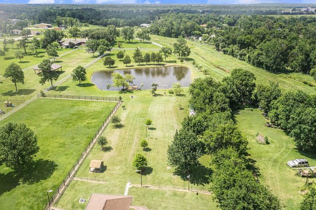 1827 E Cedar Bayou Lynchburg Road, Baytown, TX 77521