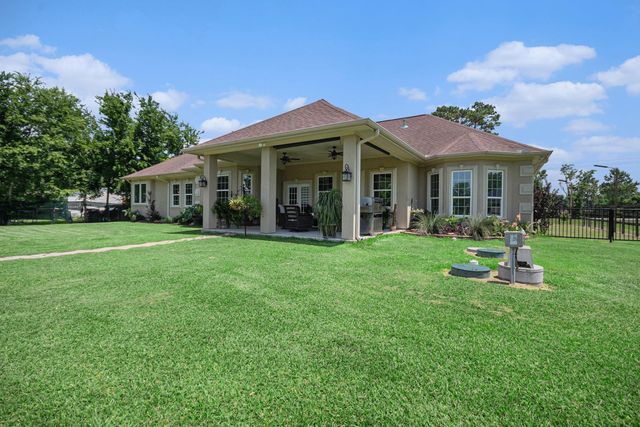 1827 E Cedar Bayou Lynchburg Road, Baytown, TX 77521