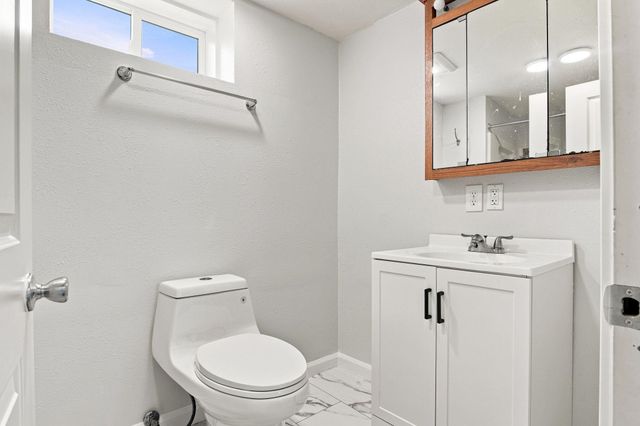 3808 E Cleveland Ave, Spokane, WA 99217