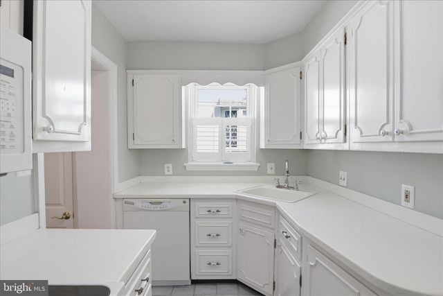 10010 RAYNOR RD, Silver Spring, MD 20901