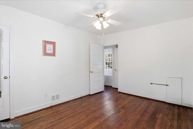 10010 RAYNOR RD, Silver Spring, MD 20901