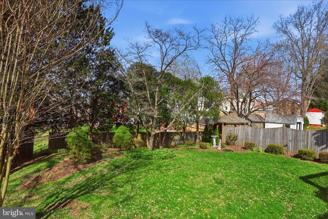 10010 RAYNOR RD, Silver Spring, MD 20901