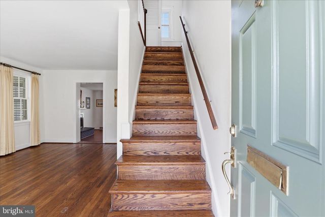 10010 RAYNOR RD, Silver Spring, MD 20901