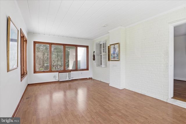 10010 RAYNOR RD, Silver Spring, MD 20901