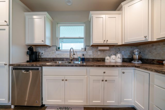 4871 DEMOCRACY DR, Ashland, MO 63010