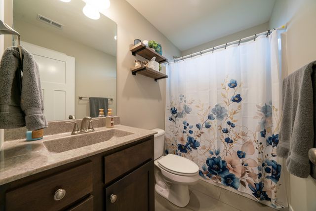 4871 DEMOCRACY DR, Ashland, MO 63010