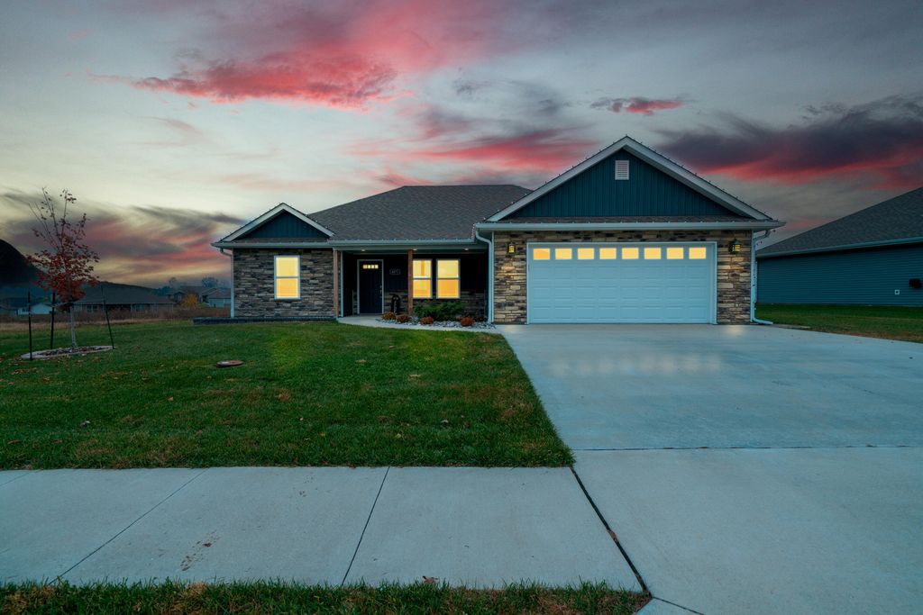 4871 DEMOCRACY DR, Ashland, MO 63010