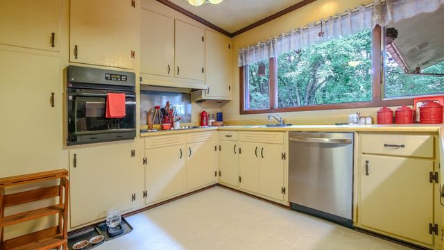 500 Richbourgh Road, Greenville, SC 29615