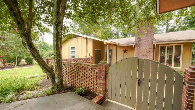 500 Richbourgh Road, Greenville, SC 29615
