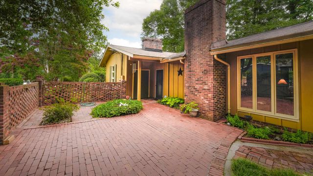 500 Richbourgh Road, Greenville, SC 29615