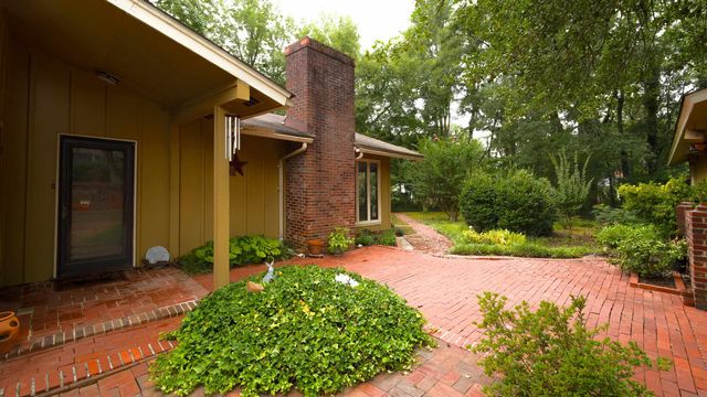 500 Richbourgh Road, Greenville, SC 29615