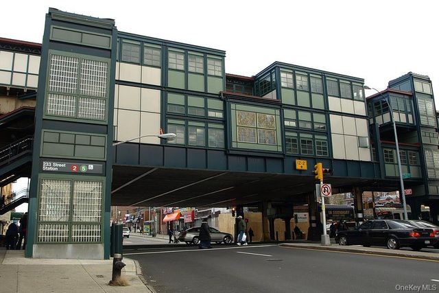 740 E 232nd Street 6G, Bronx, NY 10466
