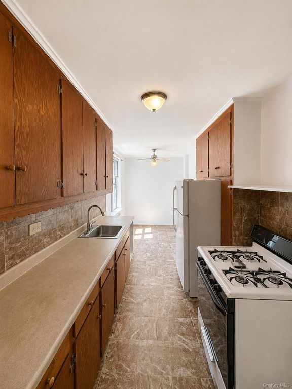 740 E 232nd Street 6G, Bronx, NY 10466 — photo 4