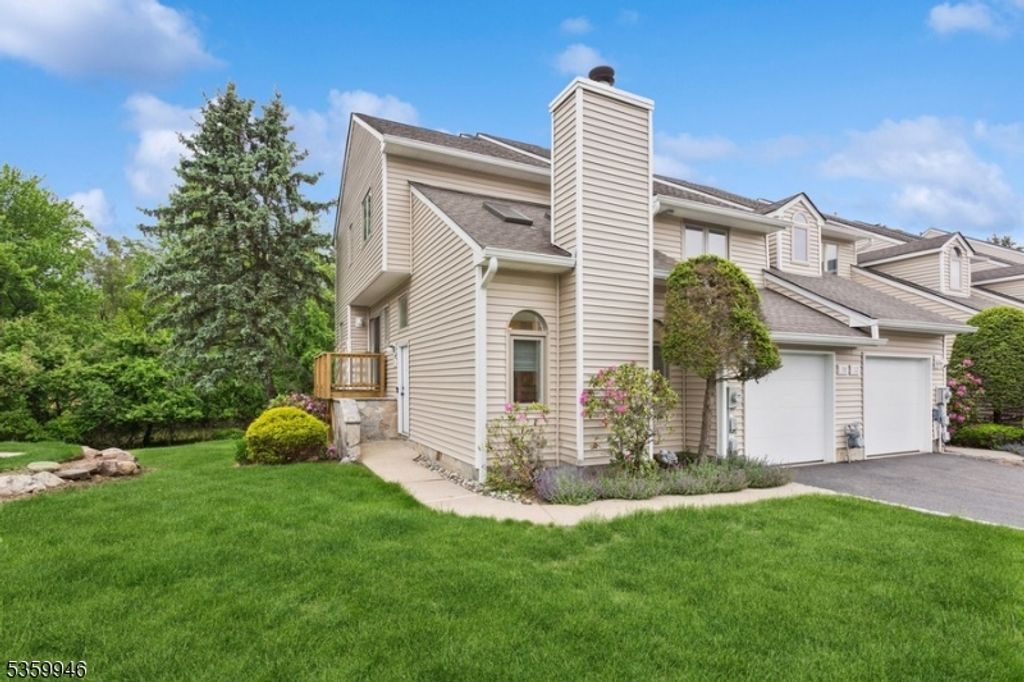 10 Fowler Dr, West Orange Twp., NJ 07052