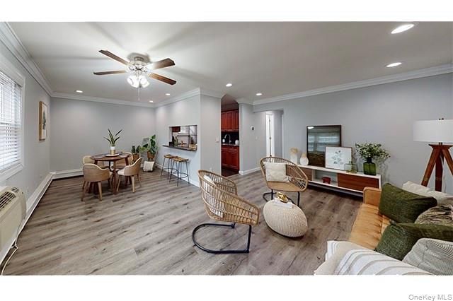 118 Easy Street 118E, Sayville, NY 11782