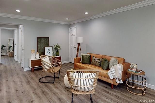 118 Easy Street 118E, Sayville, NY 11782