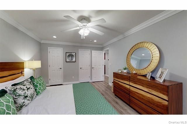 118 Easy Street 118E, Sayville, NY 11782