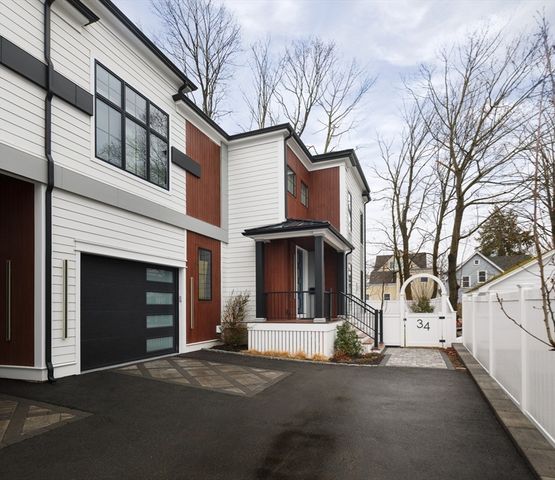 34 Lincoln St 34, Needham, MA 02492