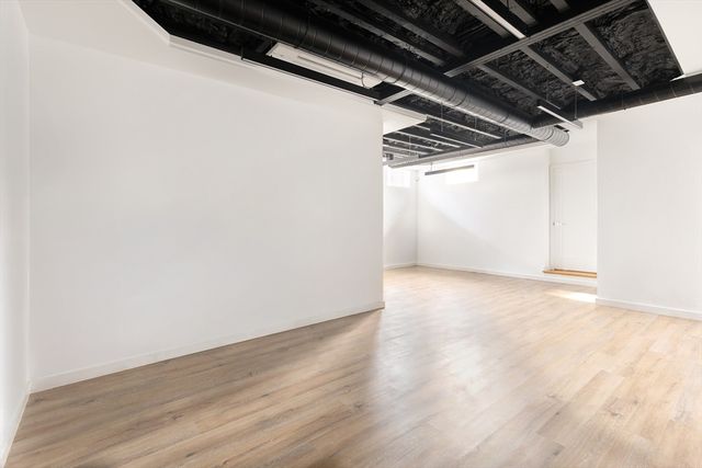 34 Lincoln St 34, Needham, MA 02492