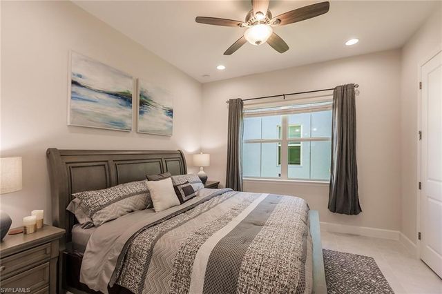 7263 Cayo Coco LN, Naples, FL 34113