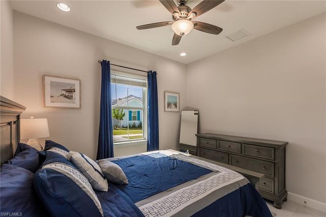 7263 Cayo Coco LN, Naples, FL 34113