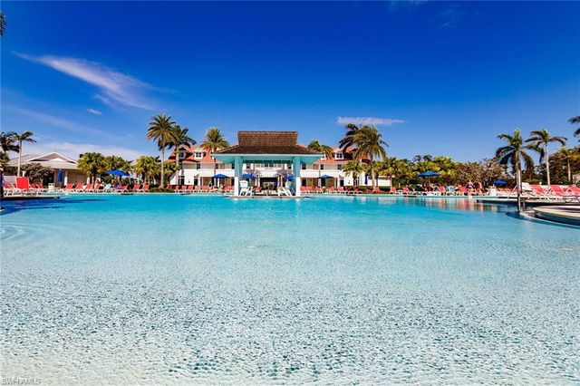 7263 Cayo Coco LN, Naples, FL 34113