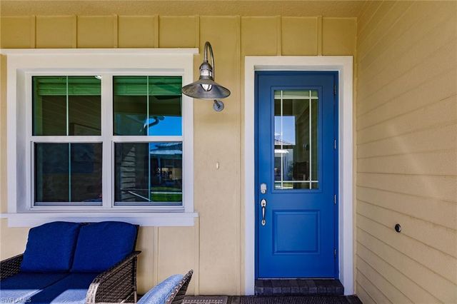 7263 Cayo Coco LN, Naples, FL 34113