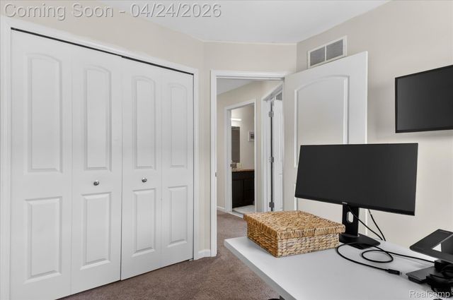 2500 Normandy Road 2, Royal Oak, MI 48073