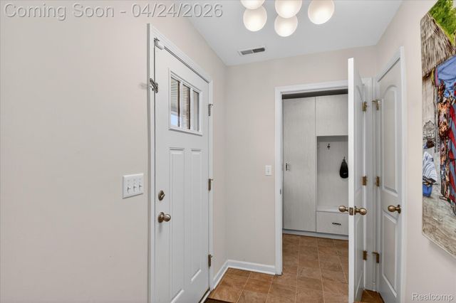 2500 Normandy Road 2, Royal Oak, MI 48073
