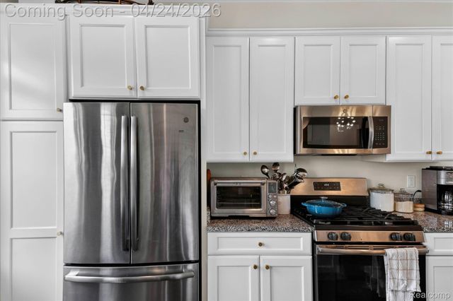 2500 Normandy Road 2, Royal Oak, MI 48073