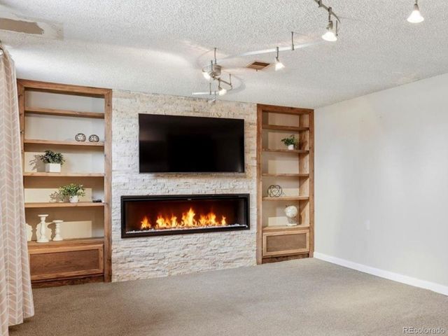 8158 Loretta Drive, Denver, CO 80221