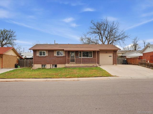 8158 Loretta Drive, Denver, CO 80221