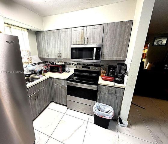 7570 Miramar Pkwy, Miramar, FL 33023