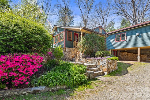 114 Walker Street, Black Mountain, NC 28711