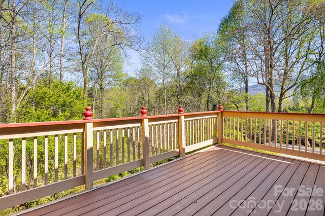 114 Walker Street, Black Mountain, NC 28711