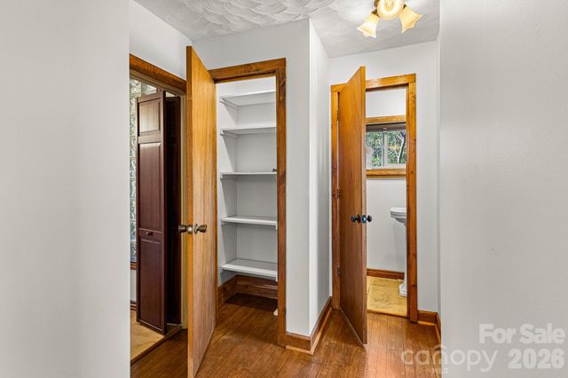114 Walker Street, Black Mountain, NC 28711