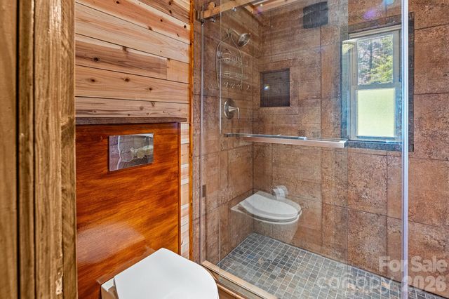 114 Walker Street, Black Mountain, NC 28711