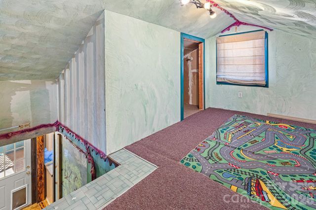 114 Walker Street, Black Mountain, NC 28711