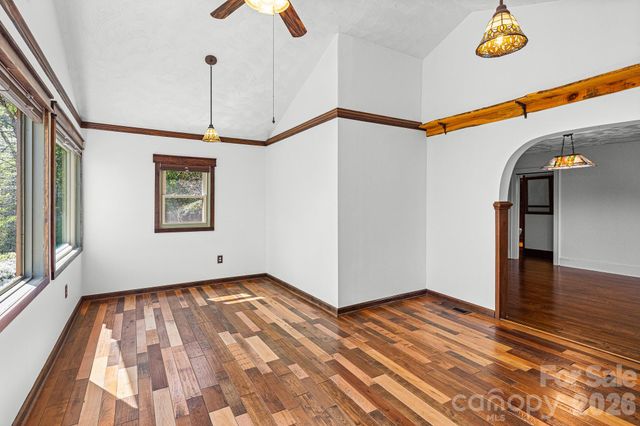 114 Walker Street, Black Mountain, NC 28711