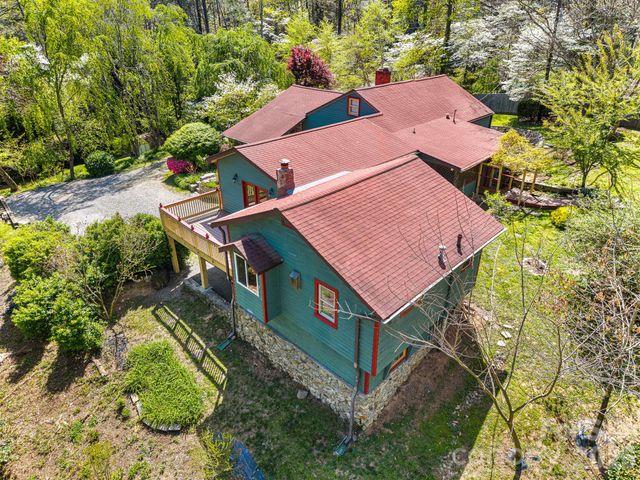 114 Walker Street, Black Mountain, NC 28711