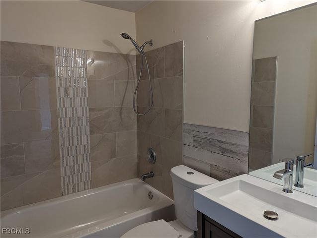 2311 SW 16th TER, Cape Coral, FL 33991