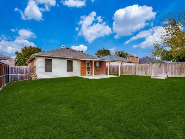 541 Hertford Street, Fort Worth, TX 76036