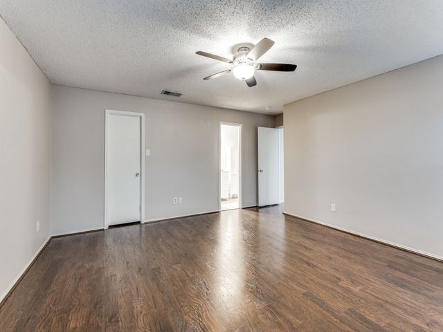 541 Hertford Street, Fort Worth, TX 76036